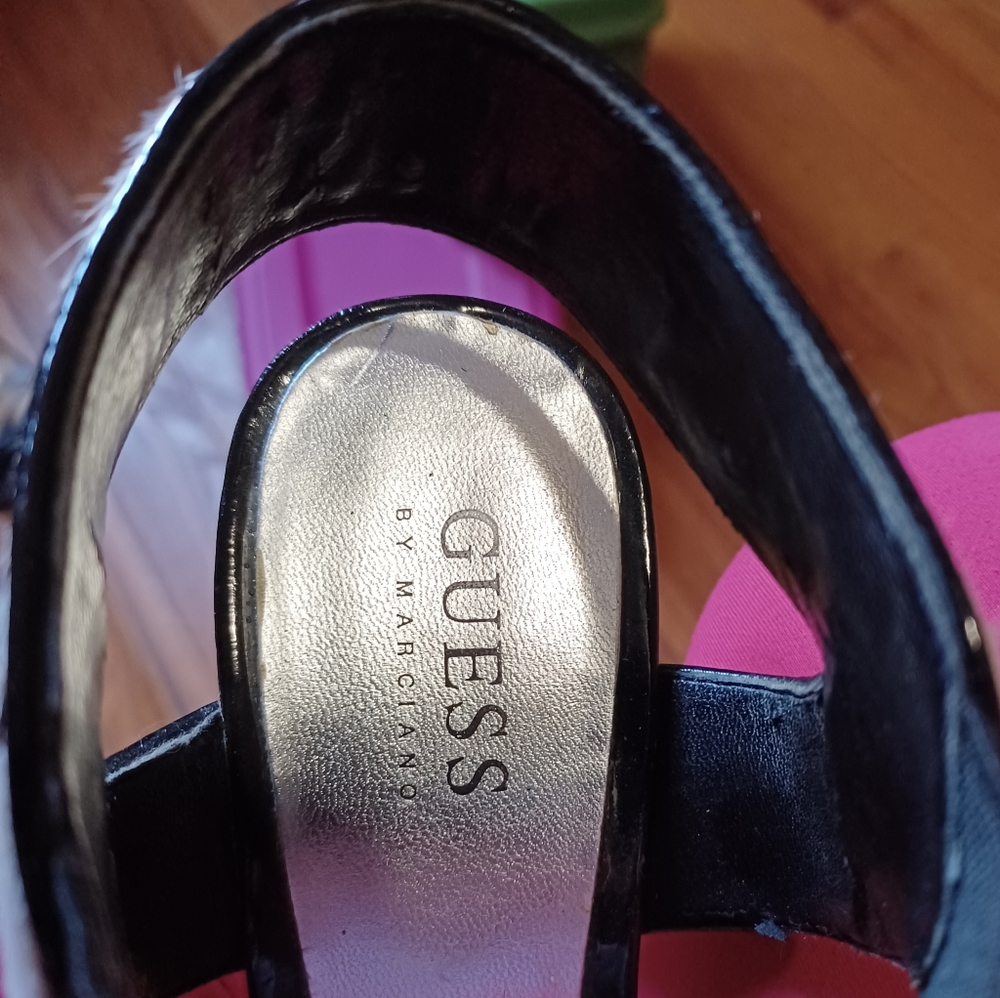 Sandals - Picture 3 of 3